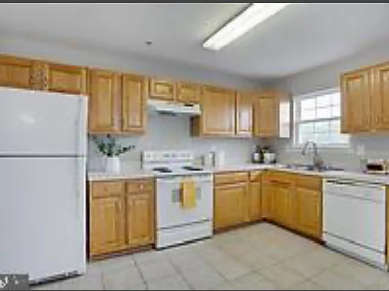 350 Cambridge Pl — Photo 26