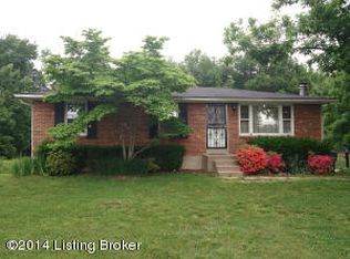4001 Pinecroft Dr, Louisville, KY 40219
