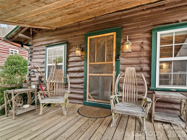 142 Cold Spring Rd, Burnsville, NC 28714