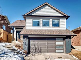 71 E Macewan Glen Rd NW, Calgary, AB T3K2J3