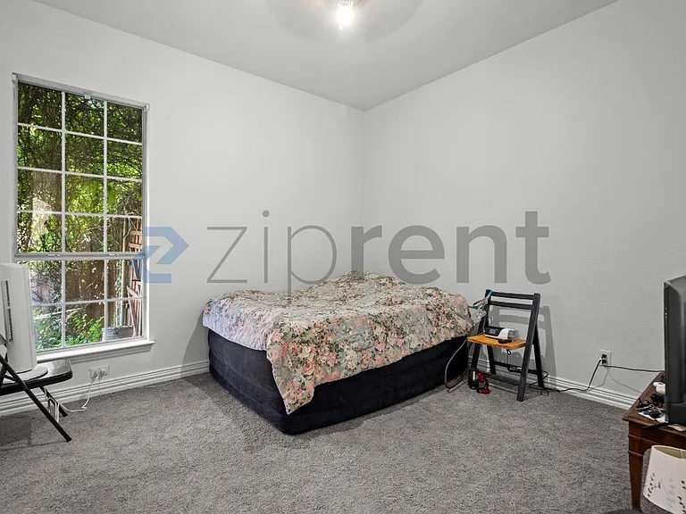 4509 Brittany Dr — Photo 17