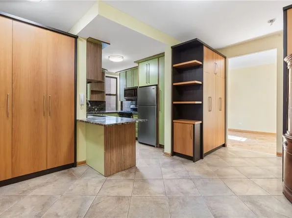 3130 Brighton 6th St #K5, Brooklyn, NY 11235