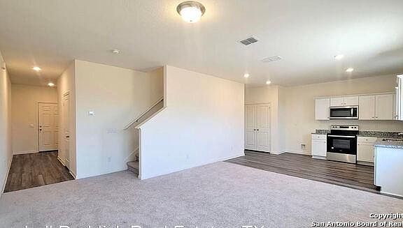 3rd image of 14363 Elkhorn Crst