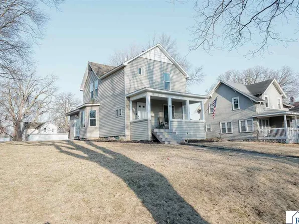 318 S Elm St, Fairmont, MN 56031