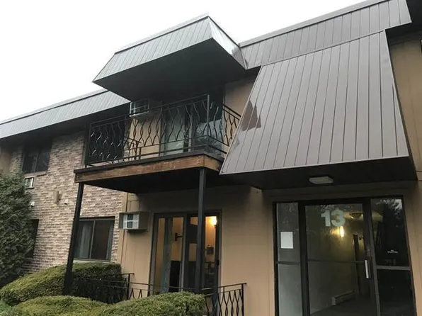 13 Strawberry Bank Rd APT 18, Nashua, NH 03062