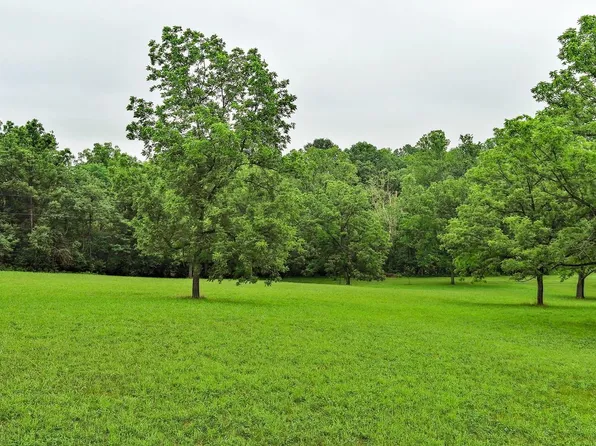 Martz Ln, Edinburg, VA 22824
