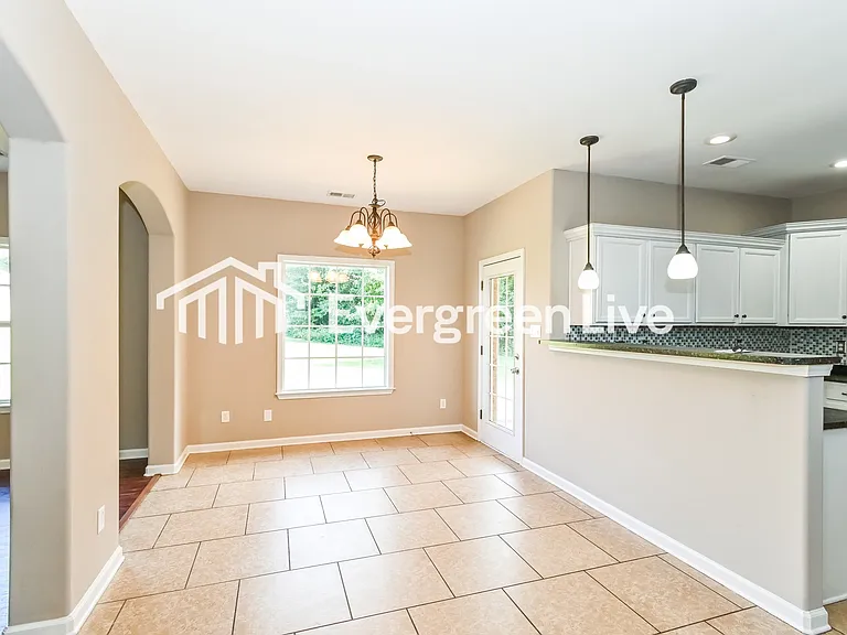 8734 Lezlarken Ln — Photo 5