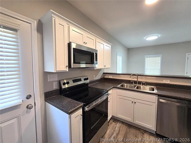 2123 Burnett Ave — Photo 18