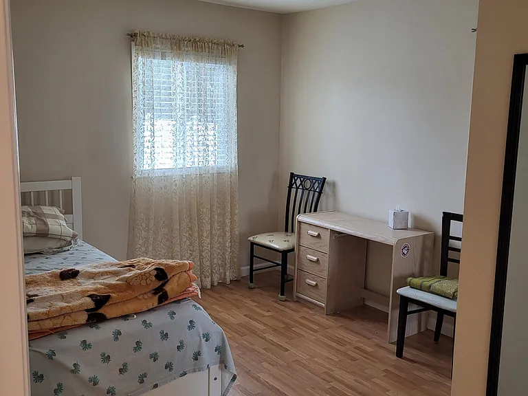 3335 Idell St — Photo 10