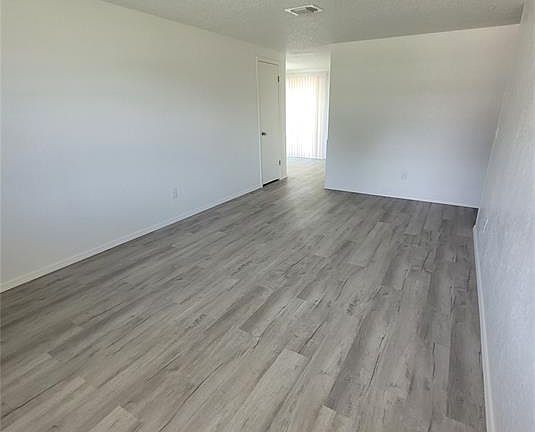 5th image of 4217 SE 48th Ter