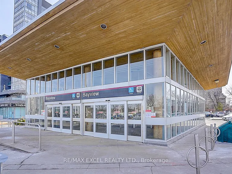 7 Kenaston Gdns #LPH5 — Photo 33
