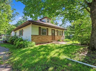 522 W Englewood Ave, Twin Lake, MI 49457
