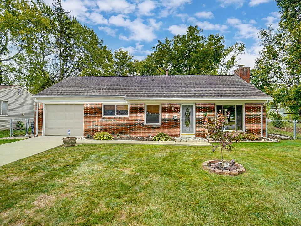 1st image of 89 Crown Hill Ct