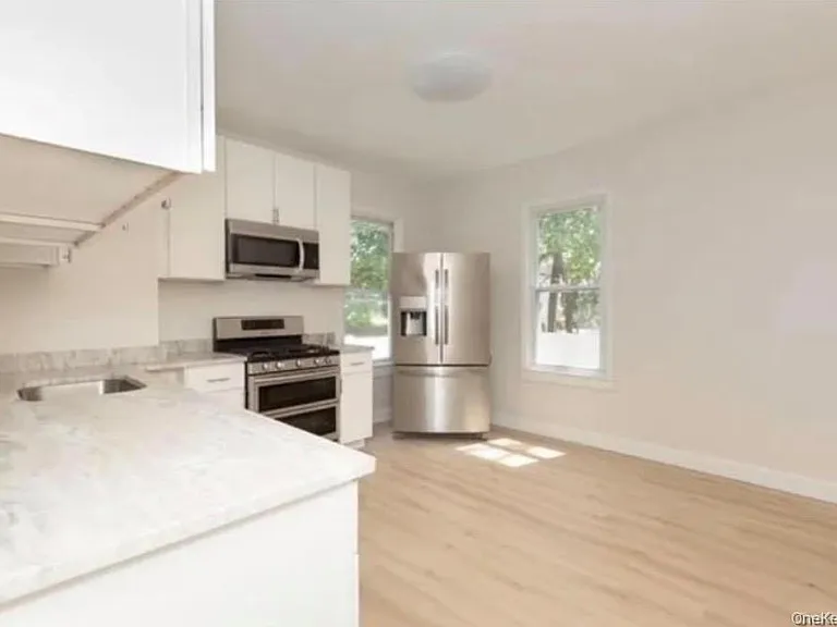 106 Winnikee Ave #3 — Photo 3