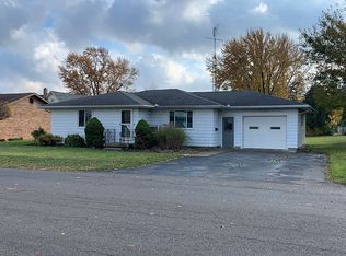 19 Oak St, Leipsic, OH 45856