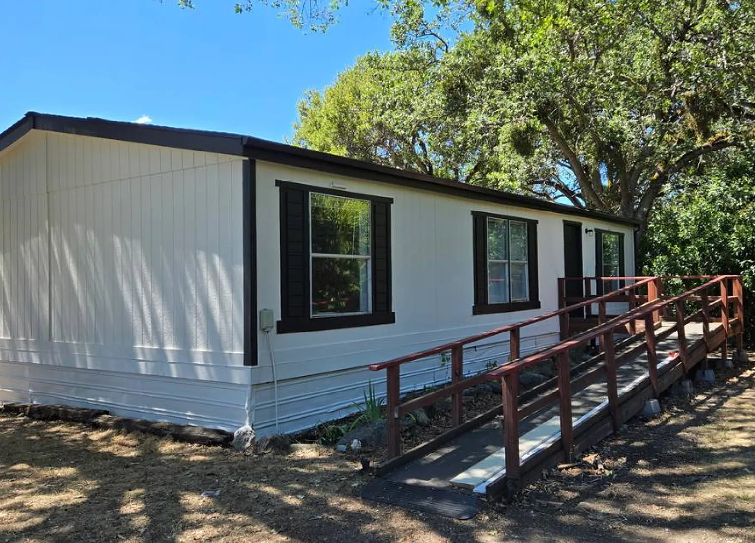 3 bed, 1800 sqft, $1,850 — Photo 1