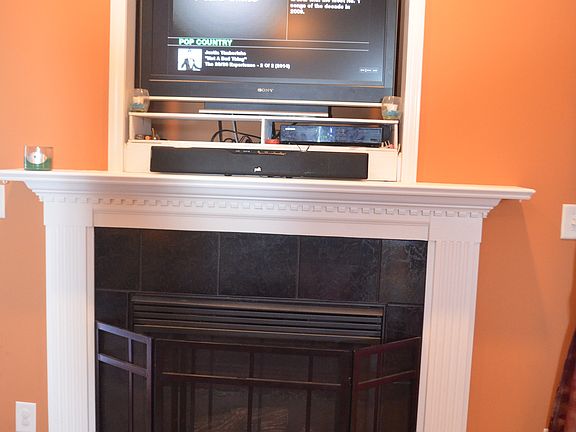 2nd image of 310 Oakridge Dr