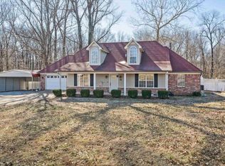 511 Rae Dr E, Munford, TN 38058
