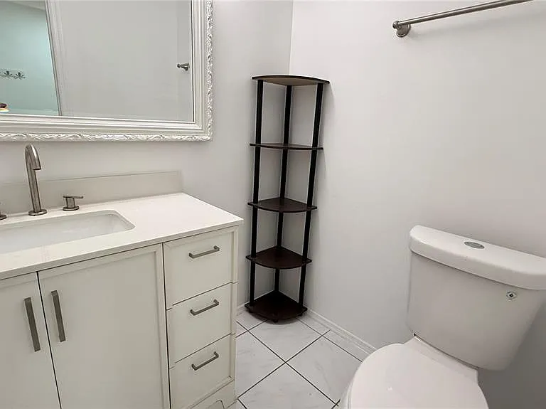 72 Lakepointe Cir — Photo 16
