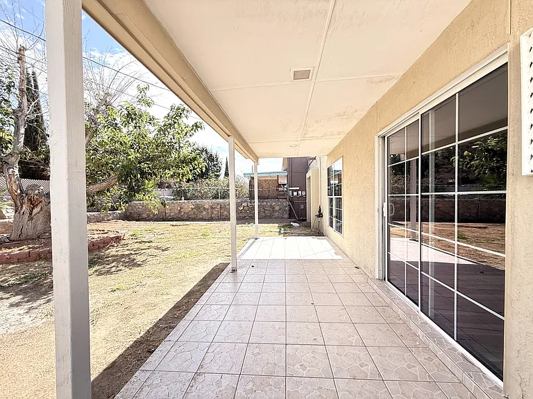 10405 Ashwood Dr — Photo 18
