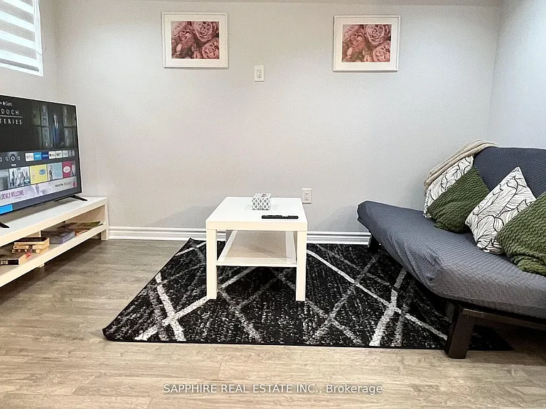 325 Trudeau Dr #BASEMENT — Photo 8