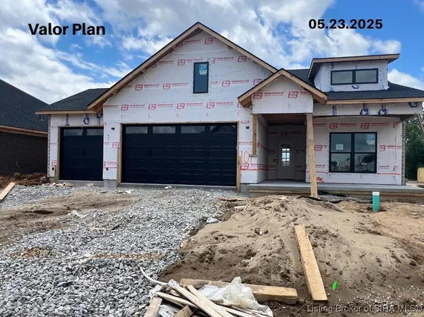 5269 Woodstone Circle, Jeffersonville, IN 47130