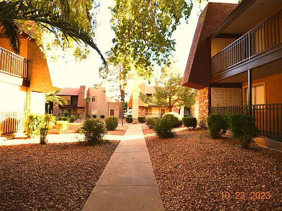 3rd image of 4990 River Glen Dr Unit 166