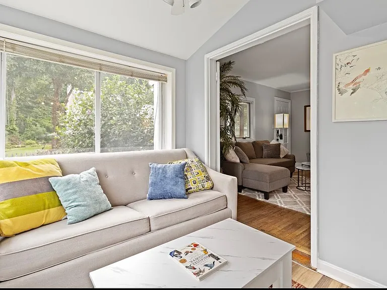 4921 Olive St — Photo 11