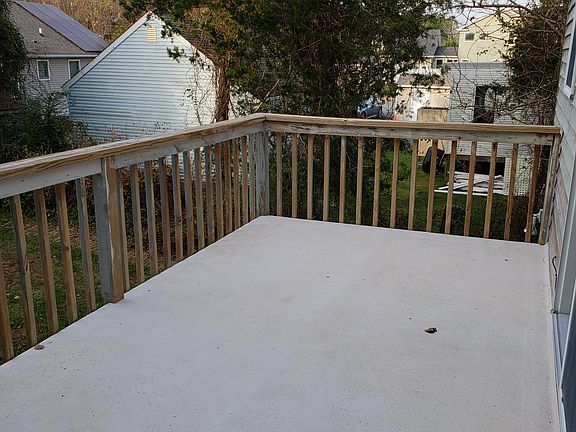 2nd image of 372 N Main St