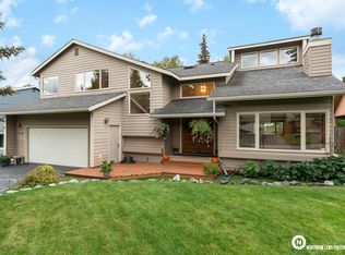 12820 Wellsford Cir, Anchorage, AK 99516