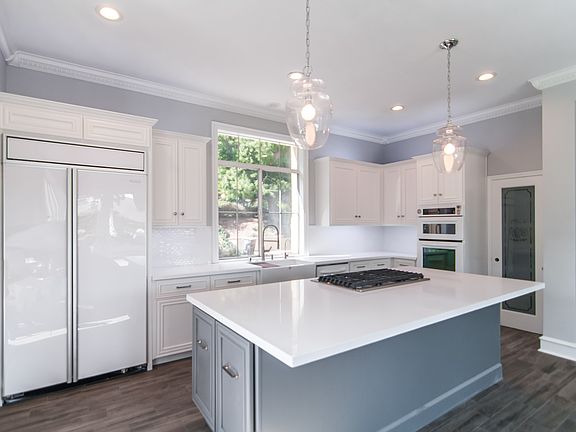 2nd image of 3322 San Pasqual Trl