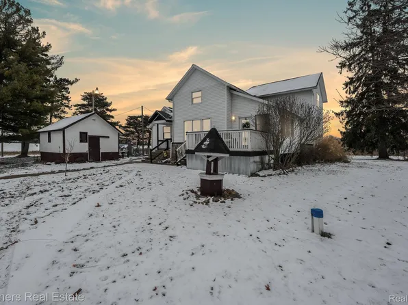 3349 E Howell Rd, Webberville, MI 48892