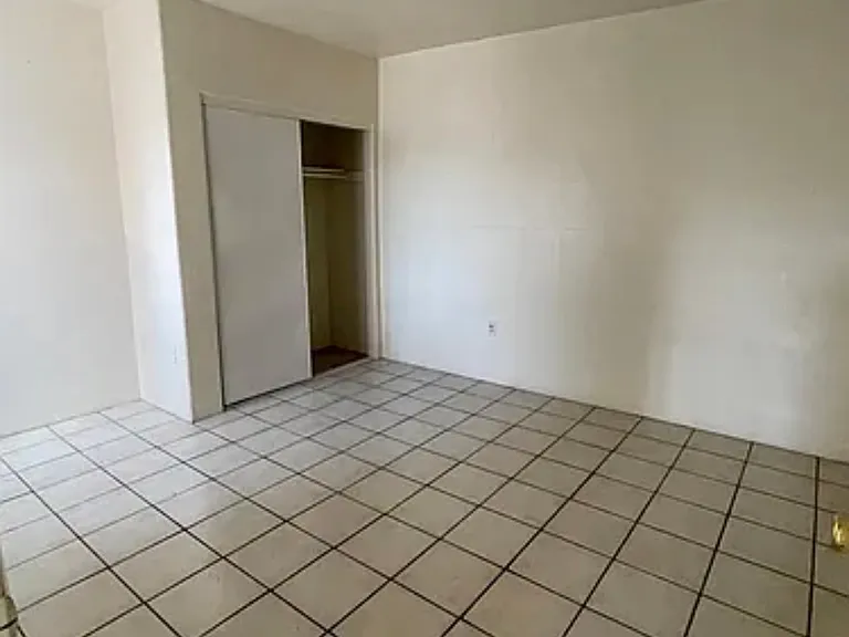 940 N Palo Verde Blvd #11 — Photo 8