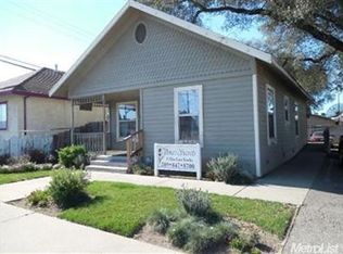 448 S Yosemite Ave, Oakdale, CA 95361