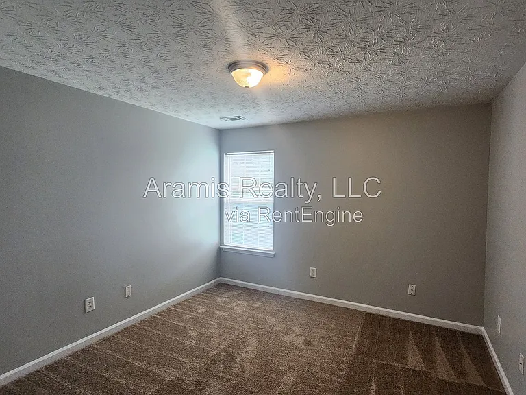 4324 Grant Forest Cir — Photo 6