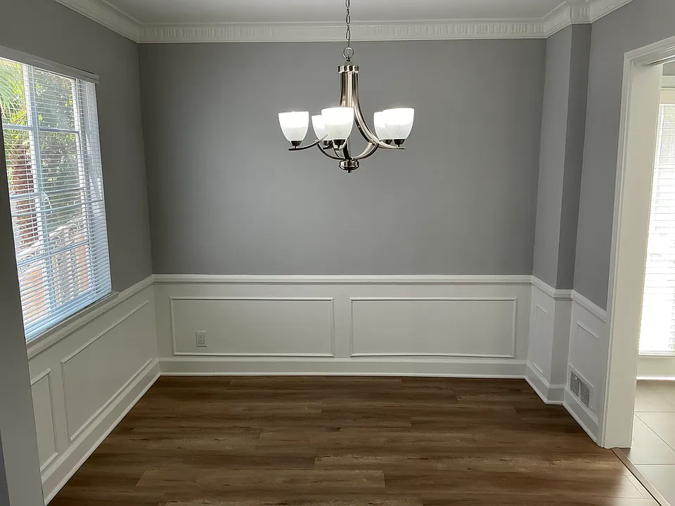 Beautiful dinning area off of the kitchen and living area.