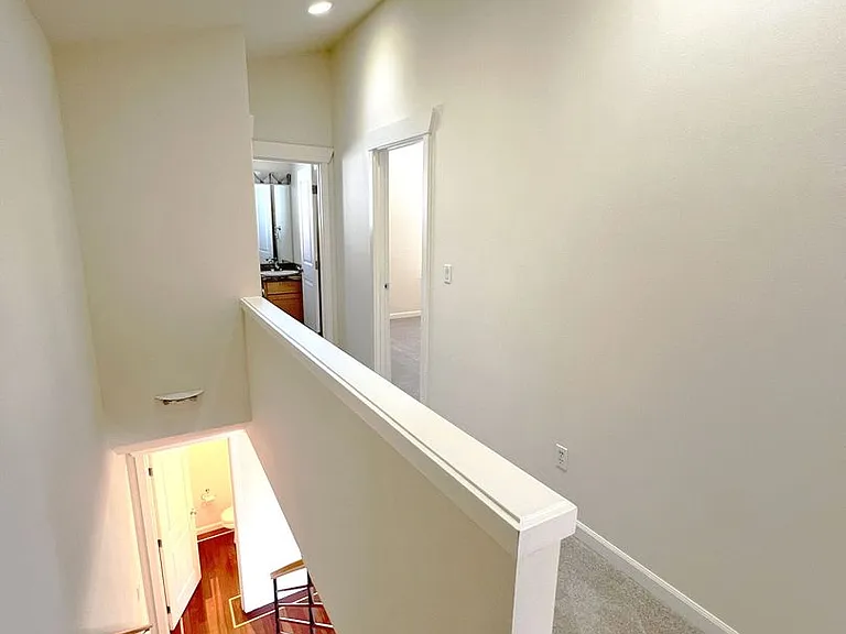 4507 Evanston Ave N #B — Photo 15