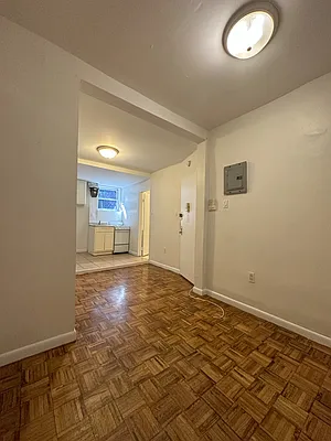 Rented by Peter R. Hungerford, LREB | media 1