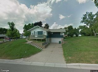 3101 Silver Lake Rd, Saint Anthony, MN 55418