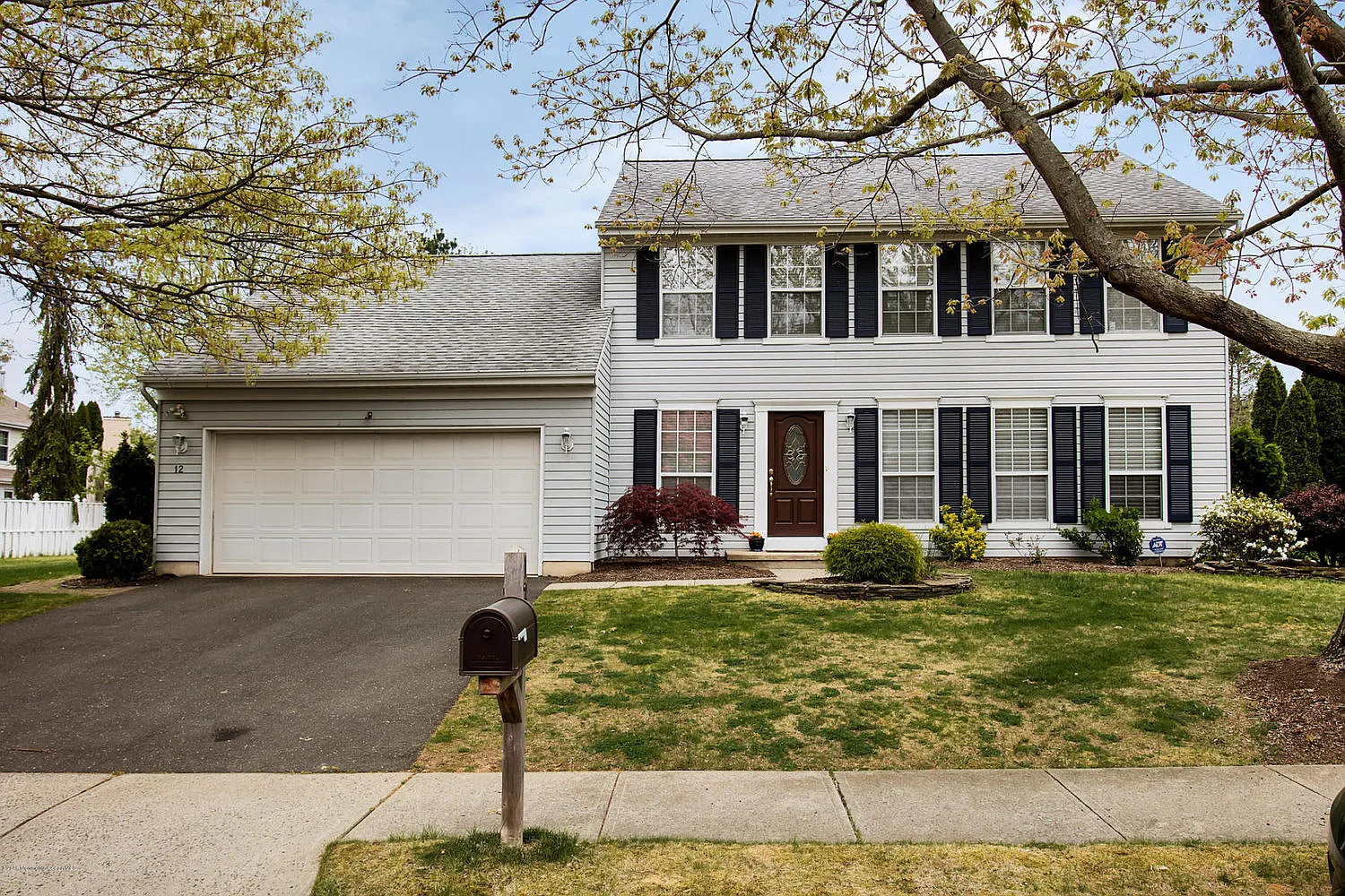 12 Branson Dr photo 1