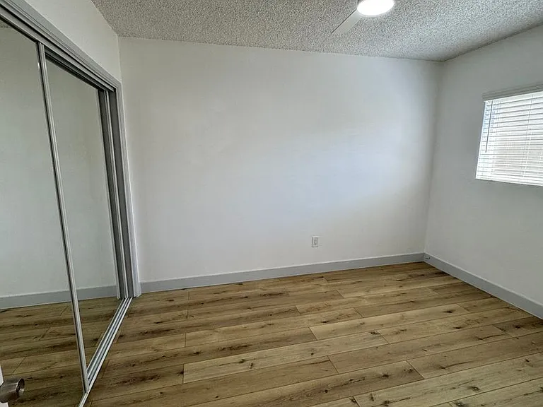 3720 Emerald St — Photo 61