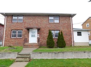 3 N 8th St, Belleville, NJ 07109