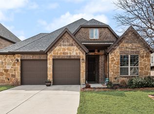 15445 Bluffdale Dr, Roanoke, TX 76262