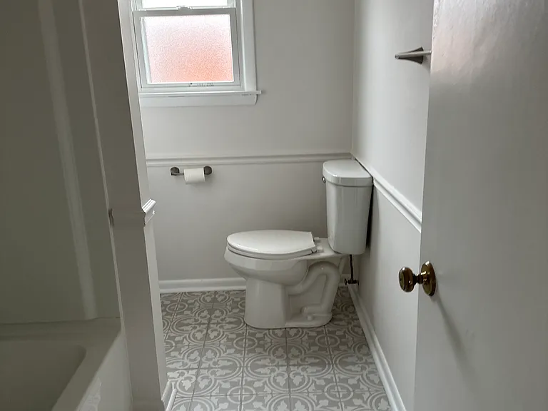 103 Leesway Ct — Photo 6