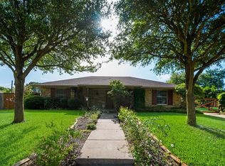 1612 S 5th St, Midlothian, TX 76065