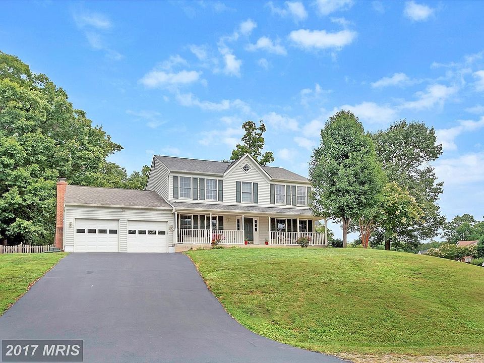 Welcome Home to 31 Baldwin Drive