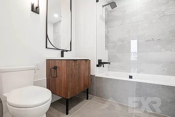 Rented by EXR | media 25