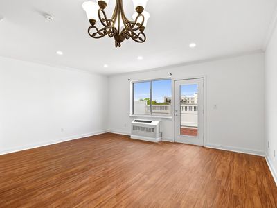 130 Post Ave APT 406, Westbury, NY, 11590