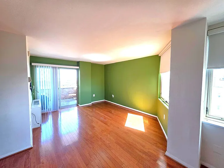2800 Wisconsin Ave NW #Penthouse 1002 — Photo 7