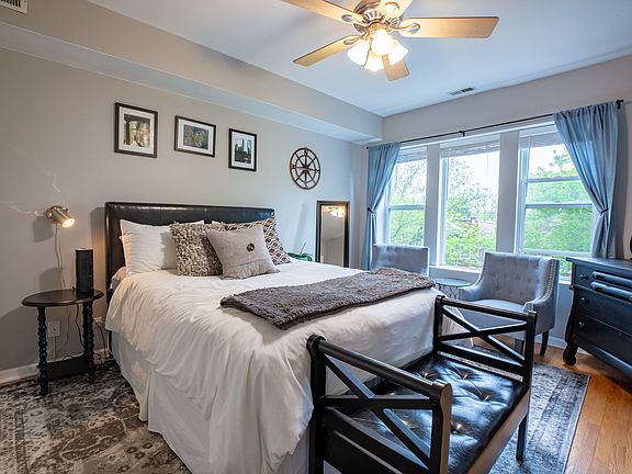2nd image of 2611 W Argyle St #3